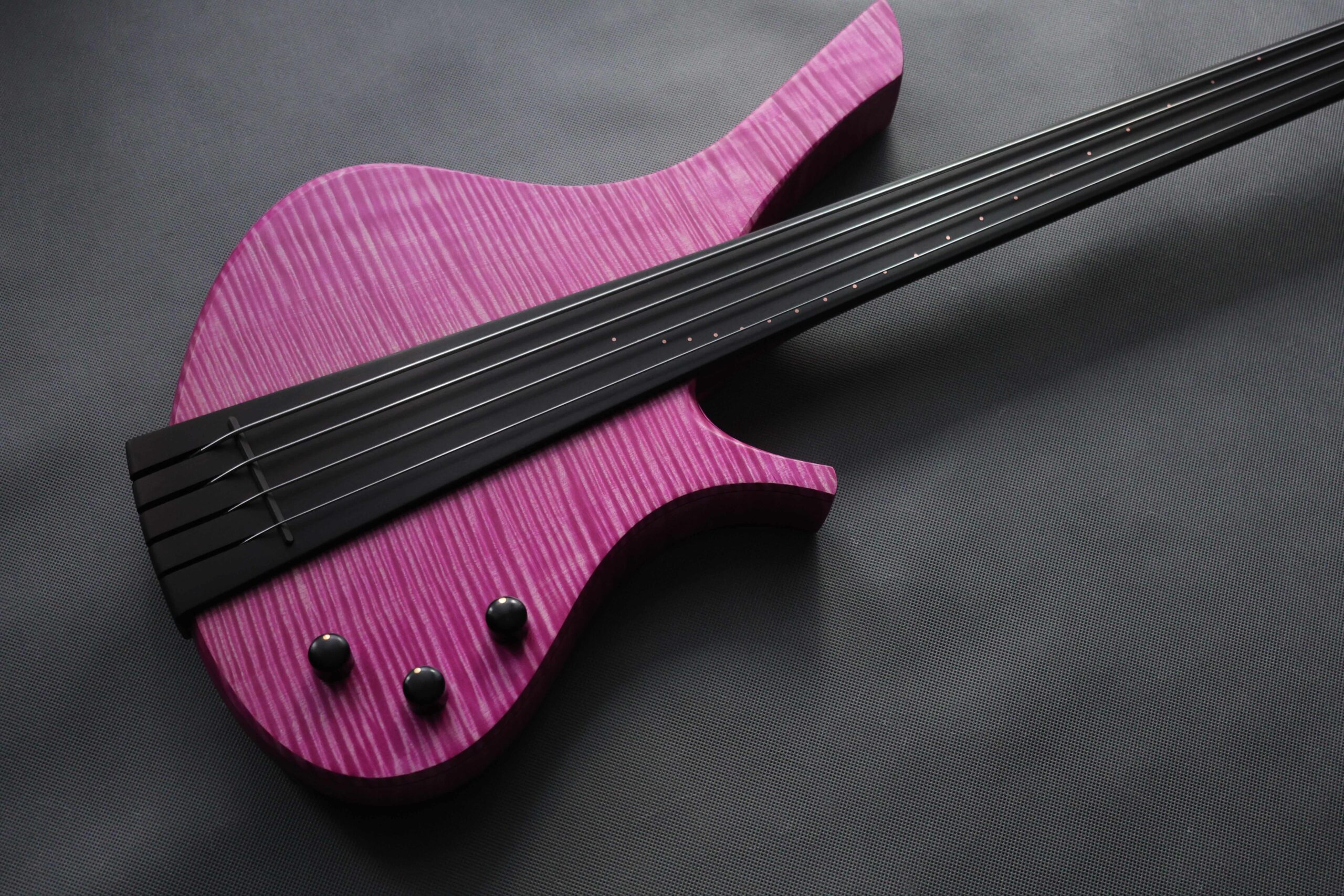 Stradi by Marek Dąbek – Luthier